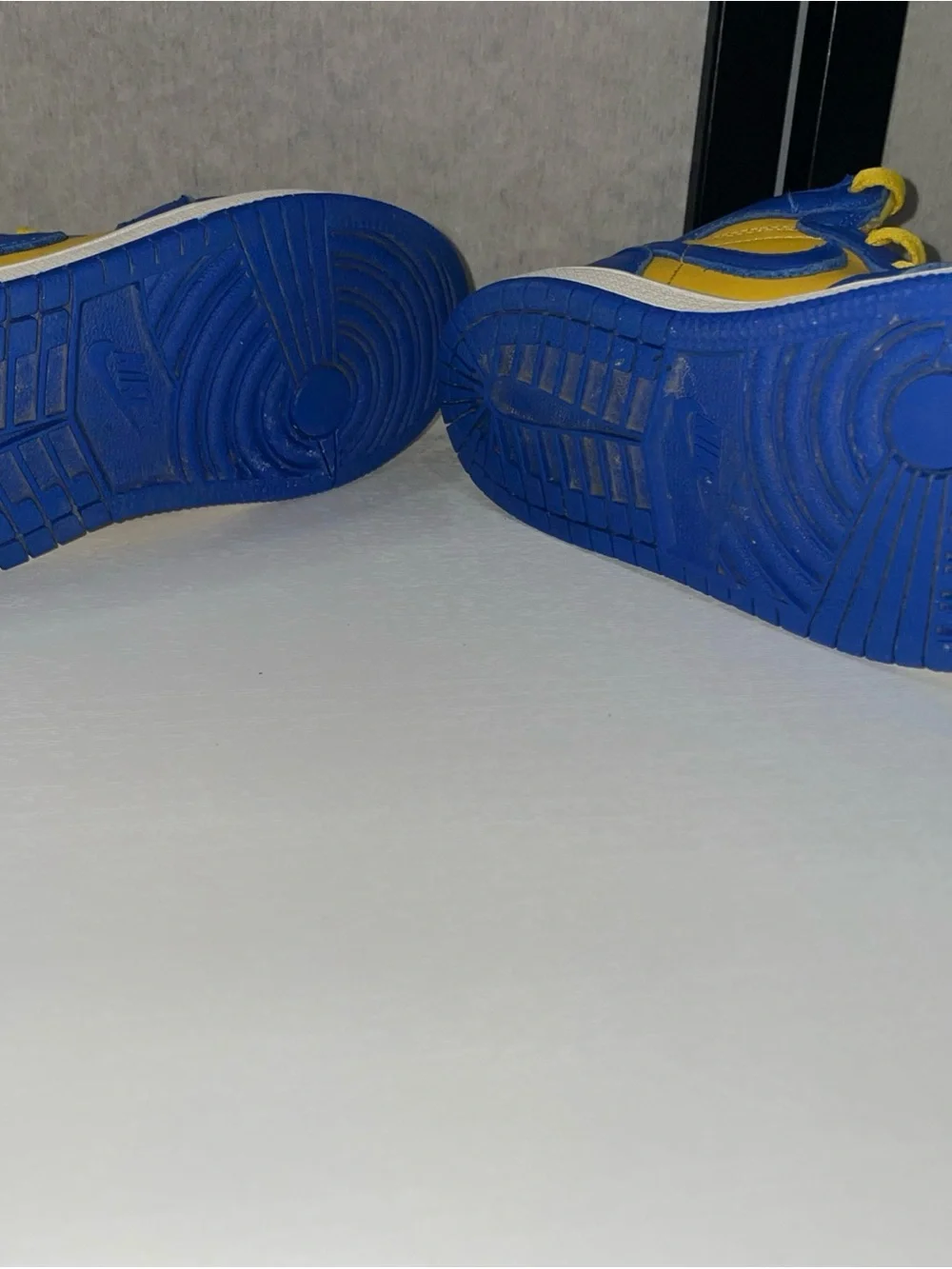 Jordan 1 Retro High Og Kids Shoes Boy/ Girl Yellow Blue Reverse Laney Size 12C